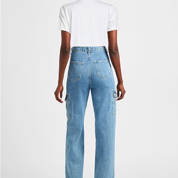 Tory Sport NWOT White Chevron Tee - Picture 2 of 5